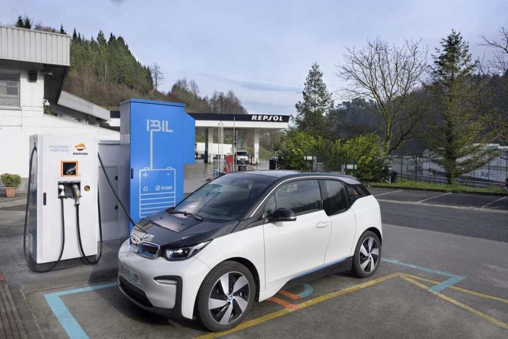 Spanish EV charging station utilises second life electric bus batteries