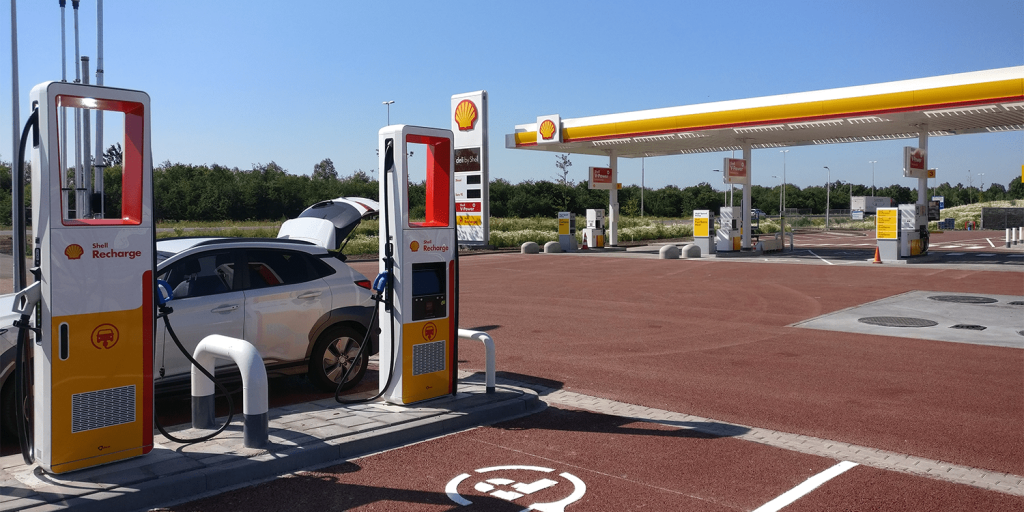 Battery energy storage integrated into Dutch ultrafast EV charging service