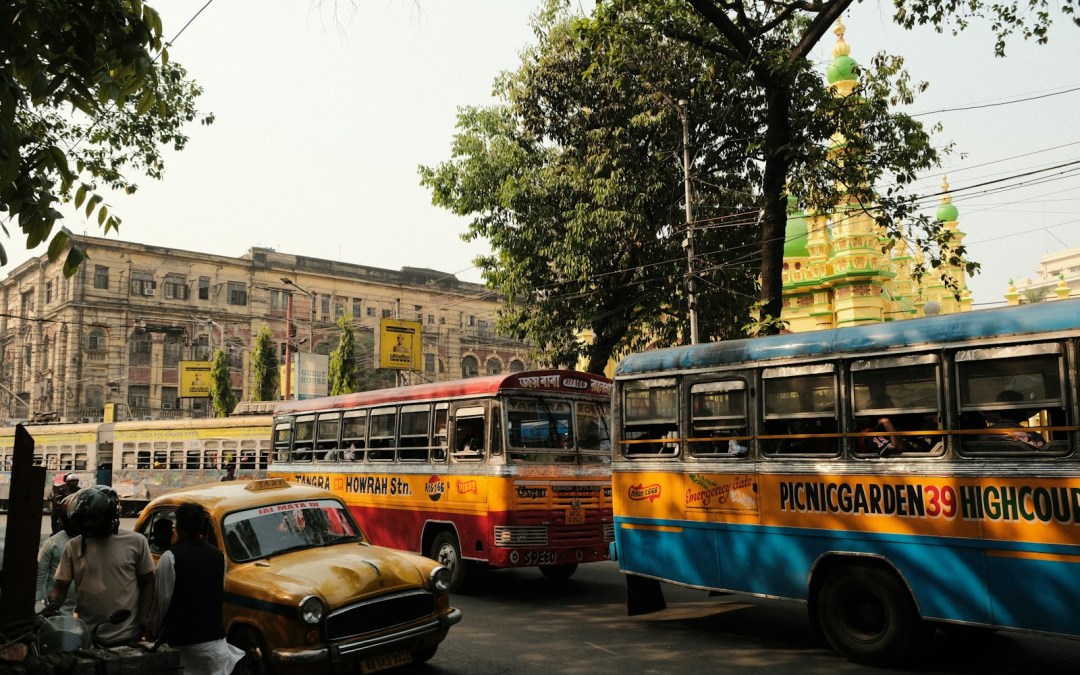 India hatches plan to deploy 100,000 electric buses