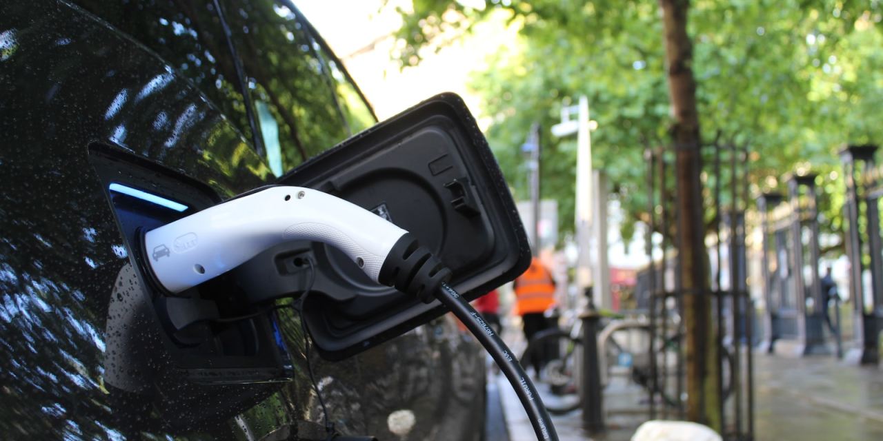 EV drivers to be charged for spending too long at charge points