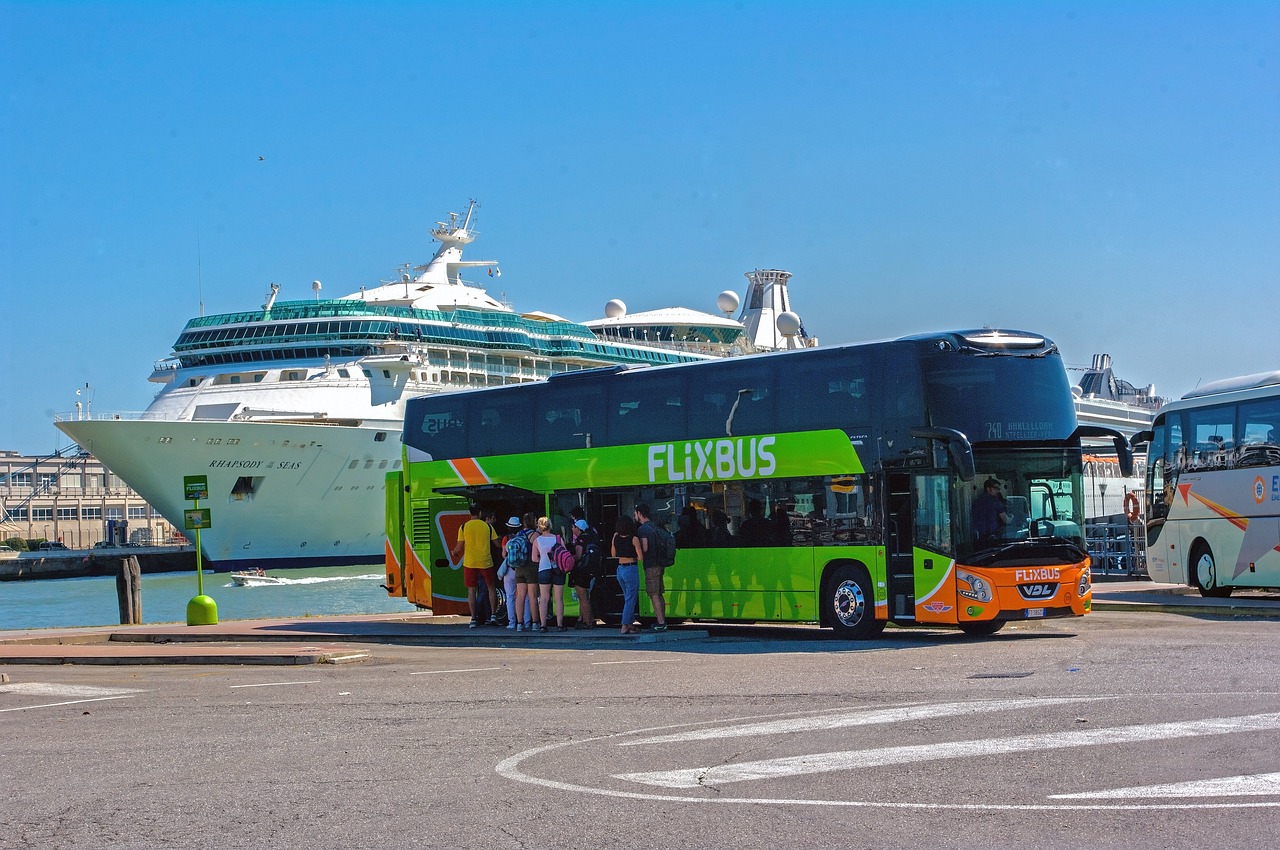 venezia, flixbus, ferry