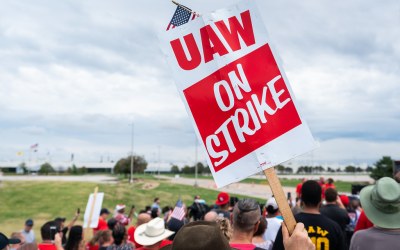UAW ratifies record contract deals with the Big Three