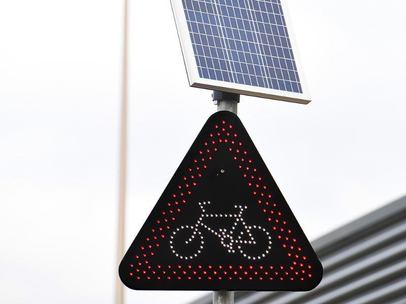 Glasgow City Council becomes first in the UK to install cycle-activated electronic signs across city