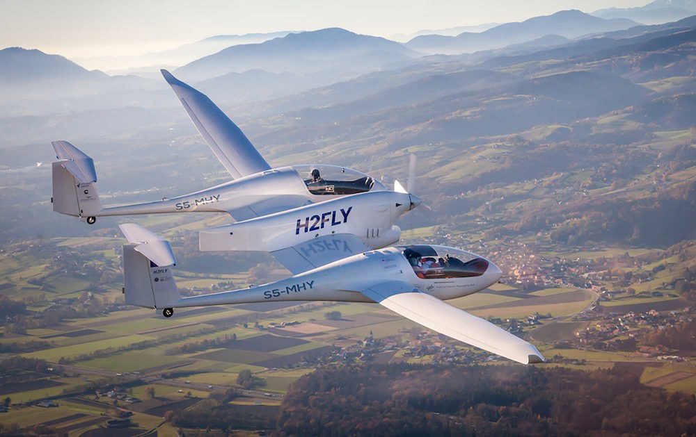 Hydrogen powered passenger aircraft sets new flight records