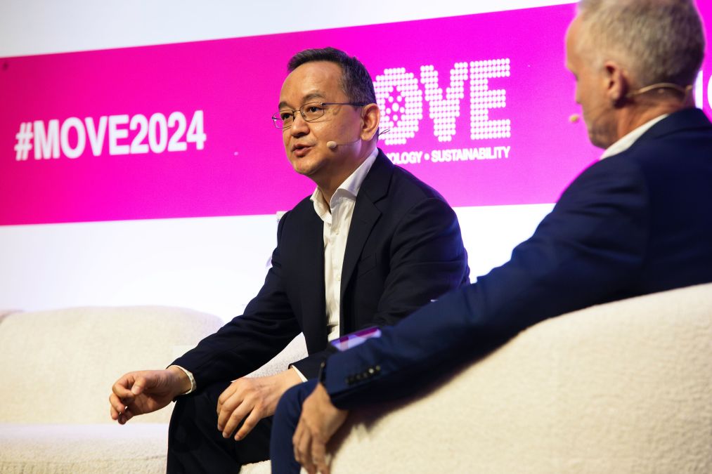 CEO of Pony.ai and Bloomberg Intelligence discussing the future of mobility