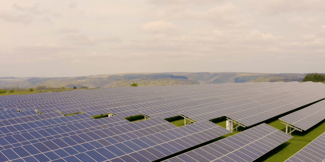 Octopus Energy expands green power in Iberia and invests in renewables developer partnership