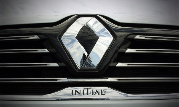 Whistl’s first electric Renault truck to be licenced on UK roads