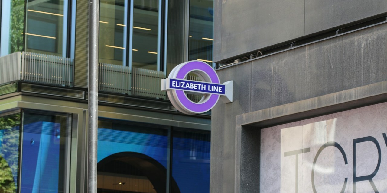 4G now covers all stations on the Elizabeth Line
