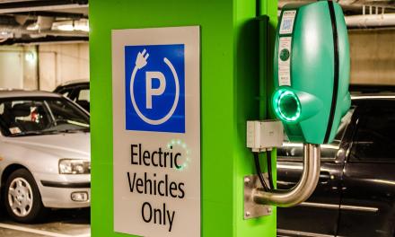 City Light announce new service to install EV chargers along curbside locations