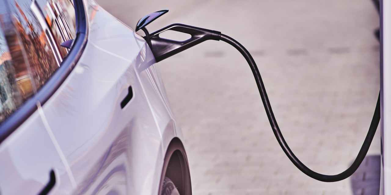 CATL overtakes BYD in fast-charging with new sodium-ion battery brand