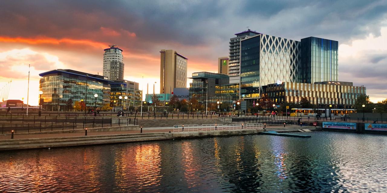 Manchester trials connected vehicle technology to minimise wait times at traffic lights