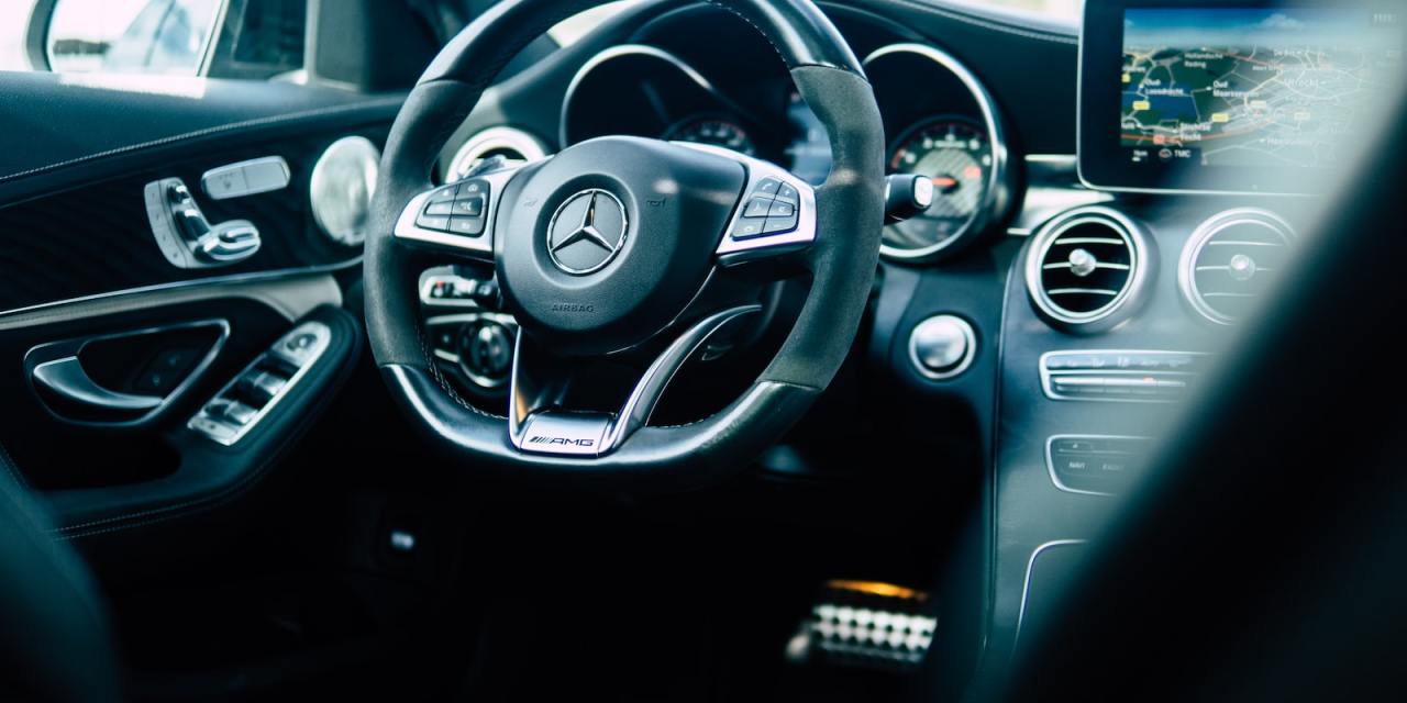 Mercedes to build new electric van factory in Poland