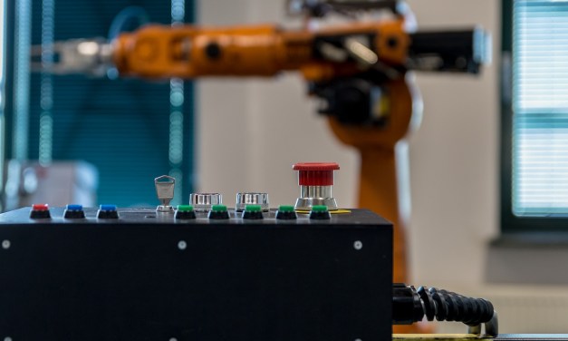 New large ABB robots increase speed and flexibility for material handling on EV battery production