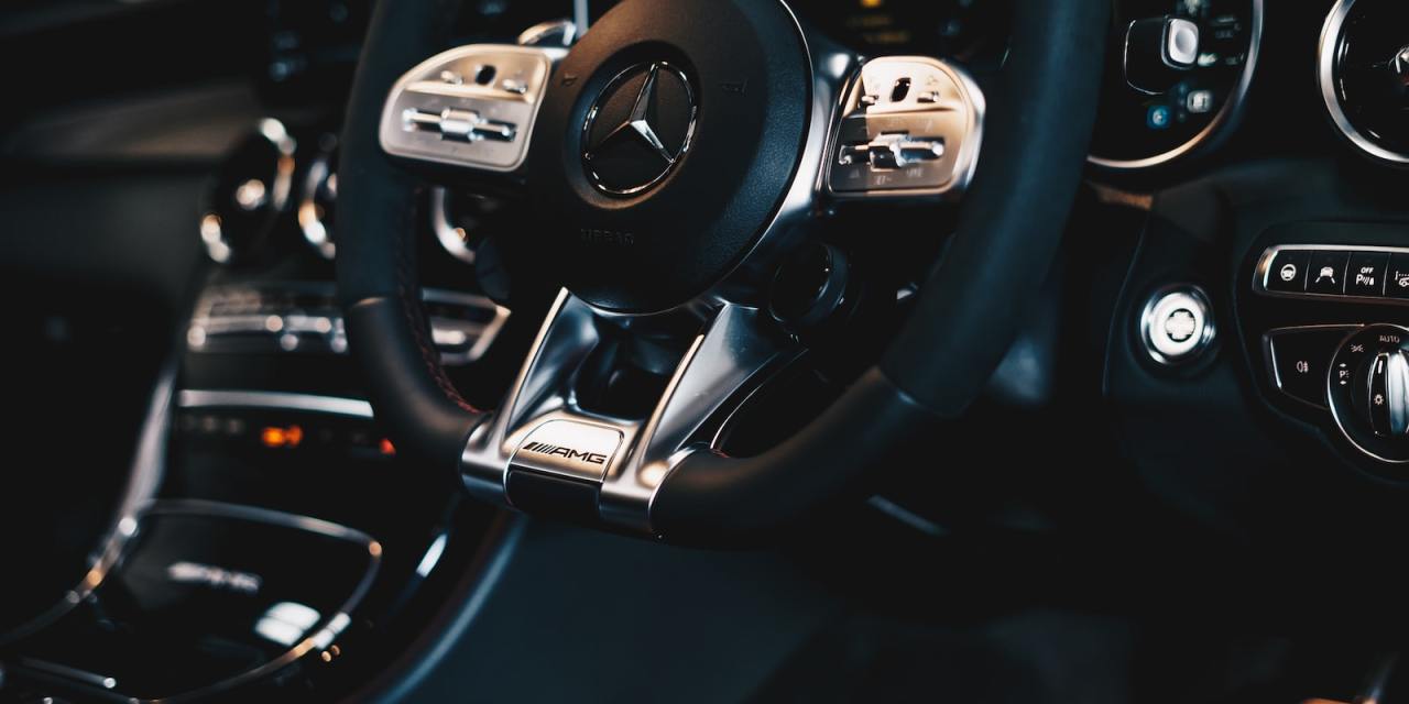 Mercedes-Benz to offer subscription to boost EV acceleration